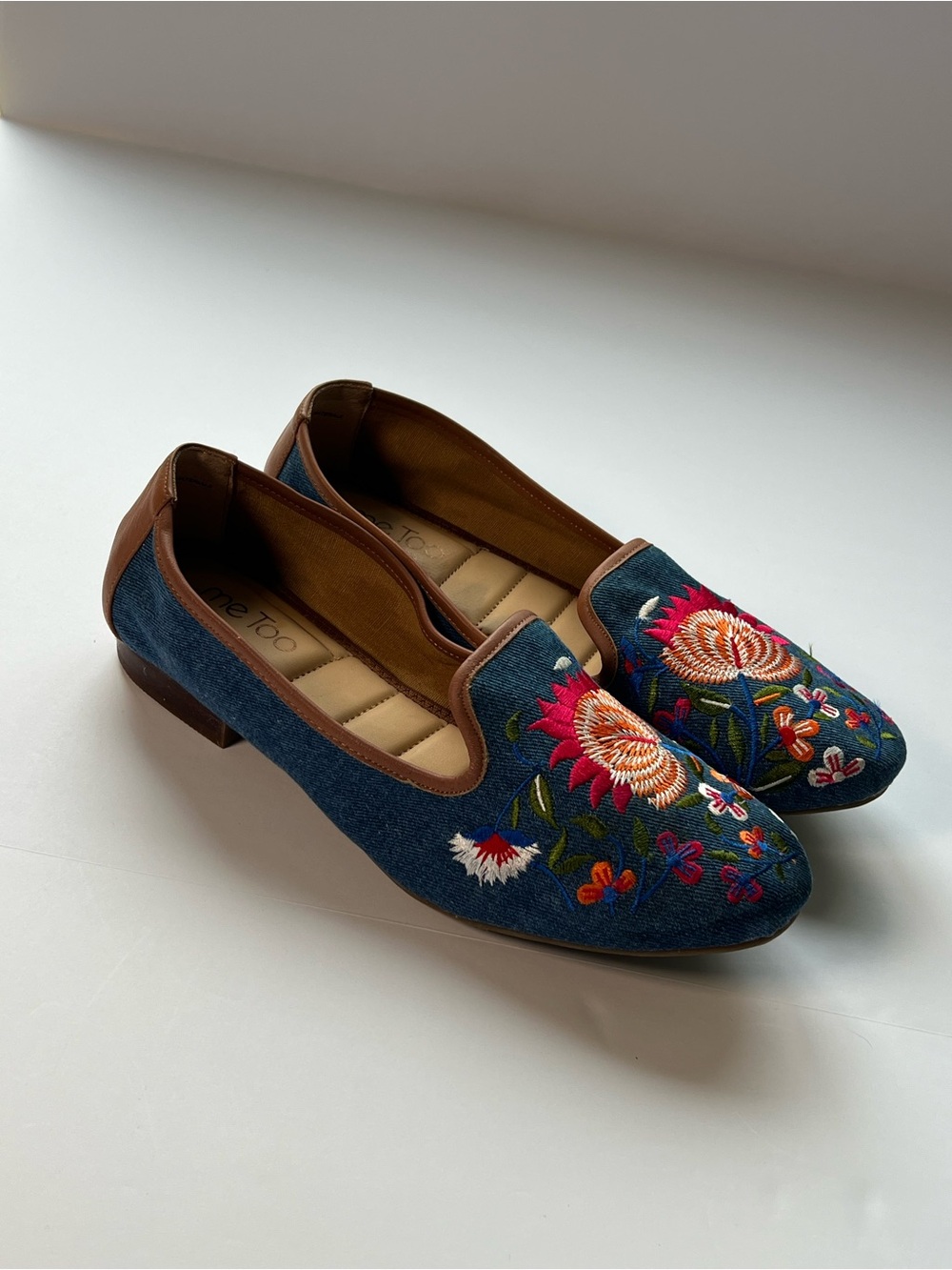 Me Too Women’s Size 11M Denim Embroidered Floral Loafers Slip-On Flats Boho 11m